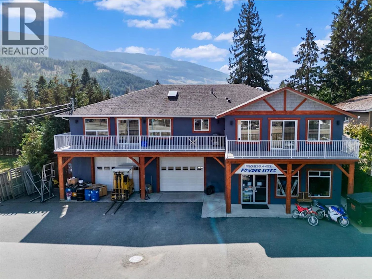 725 Trans Canada Highway, Sorrento, BC, V0E 2V0