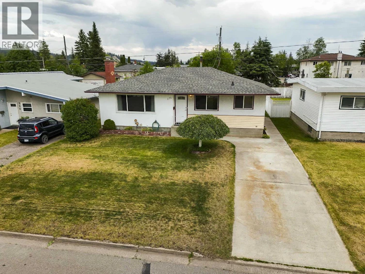 374 S Nicholson Street, Prince George, BC, V2M 3L9 - 3