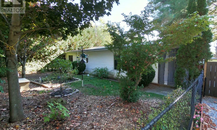 245-248 Pinnacle Hill Road