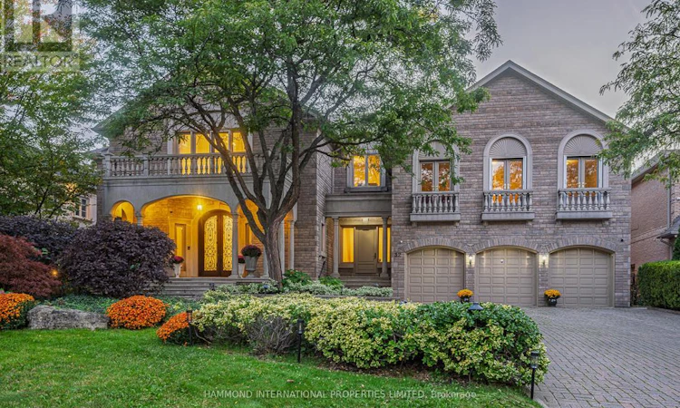 32 Arjay Crescent