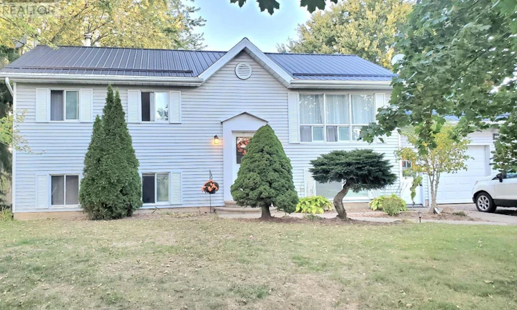 5 Rosemarie Boulevard