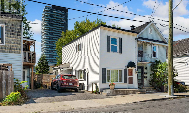 104 Carruthers Avenue