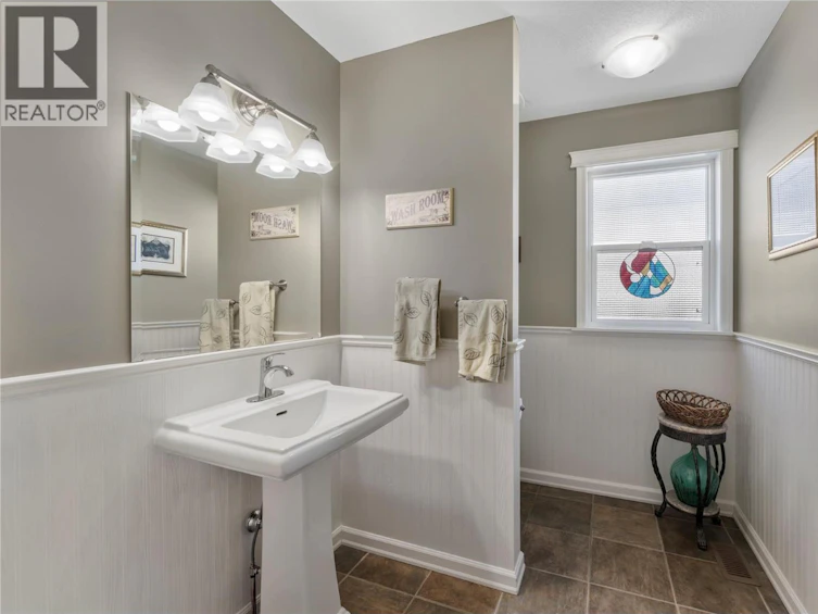 519 5th Street, Vernon, BC, V1H 1Z1 - 22