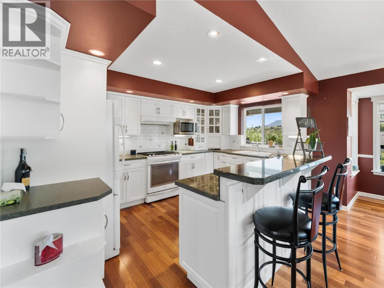 519 5th Street, Vernon, BC, V1H 1Z1 - 8