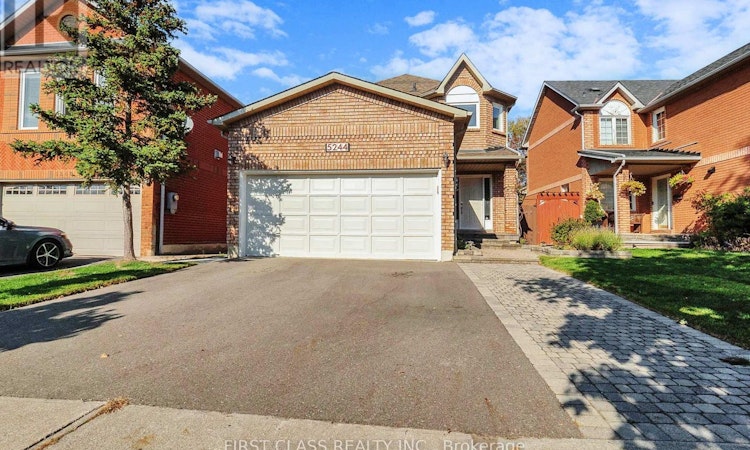 5244 Floral Hill Crescent