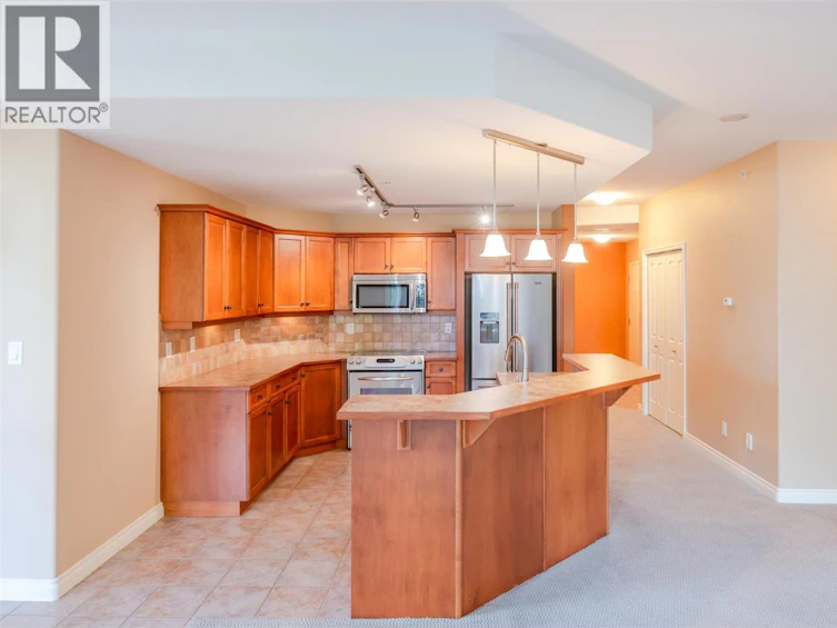 115-100 W Lakeshore Drive, Penticton, BC, V2A 1B6 - 11
