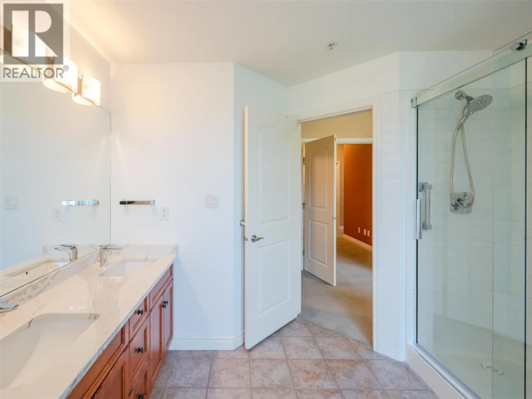 115-100 W Lakeshore Drive, Penticton, BC, V2A 1B6 - 34
