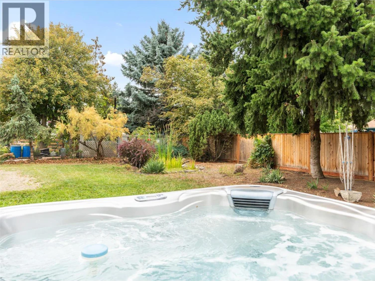 7612 Birch Lane, Coldstream, BC, V1B 1N9 - 37
