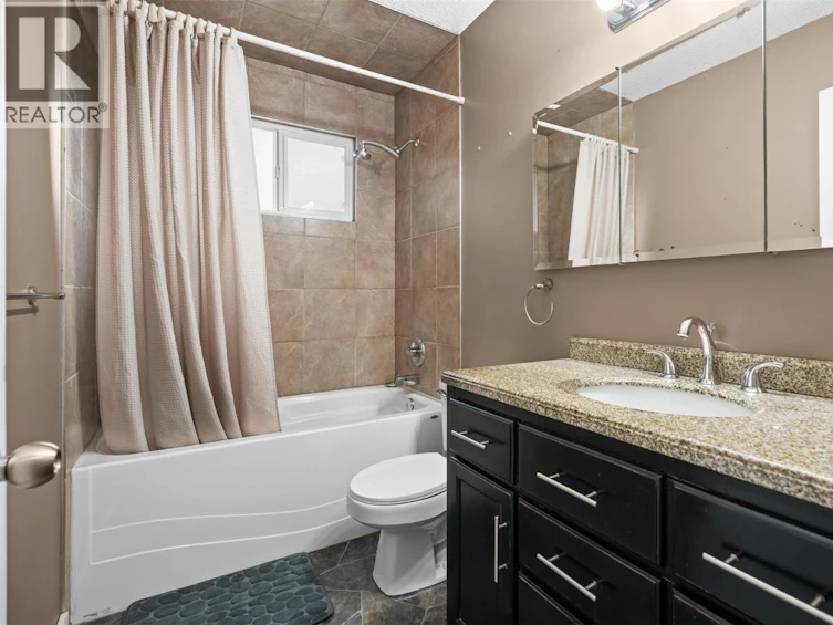 7612 Birch Lane, Coldstream, BC, V1B 1N9 - 17