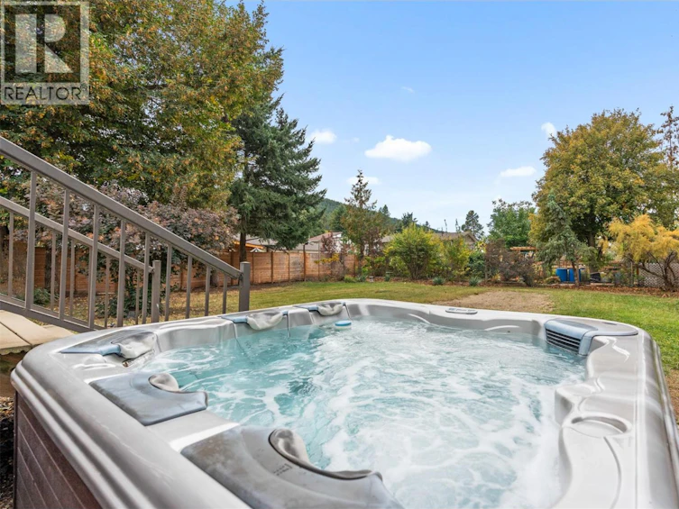 7612 Birch Lane, Coldstream, BC, V1B 1N9 - 36