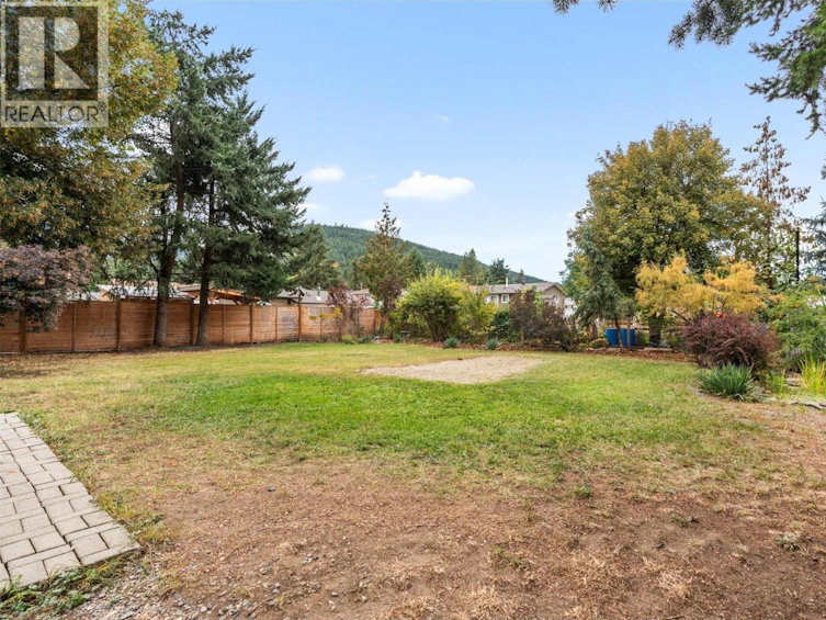 7612 Birch Lane, Coldstream, BC, V1B 1N9 - 38