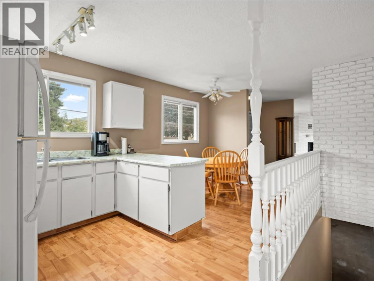 7612 Birch Lane, Coldstream, BC, V1B 1N9 - 14