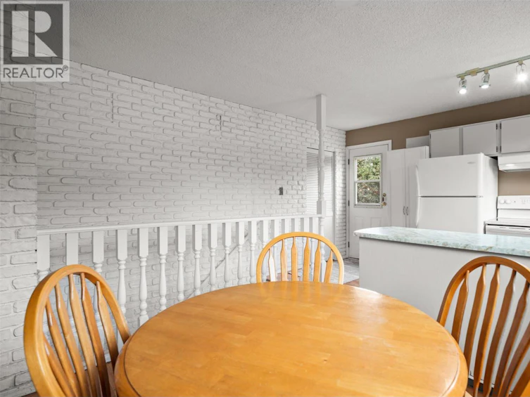 7612 Birch Lane, Coldstream, BC, V1B 1N9 - 10