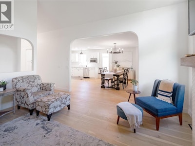 310-650 Lexington Drive - 5