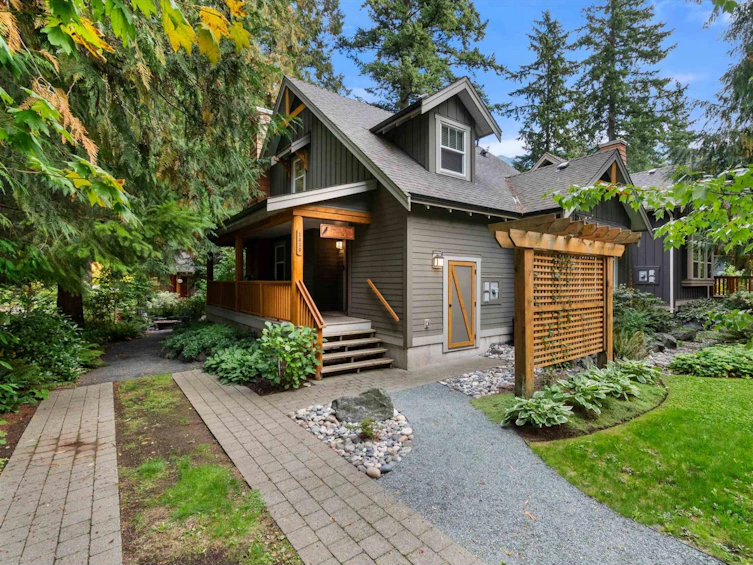 1820 South Ravenwood Trail, Cultus Lake, Cultus Lake, BC, V2R 0E1