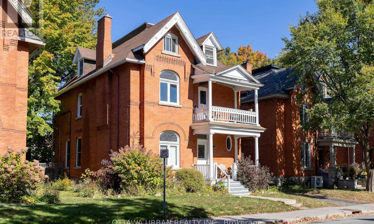 101 Strathcona Avenue