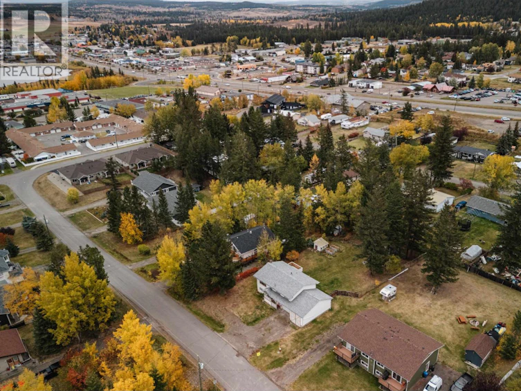 835 Spruce Avenue, 100 Mile House, BC, V0K 2E0 - 4