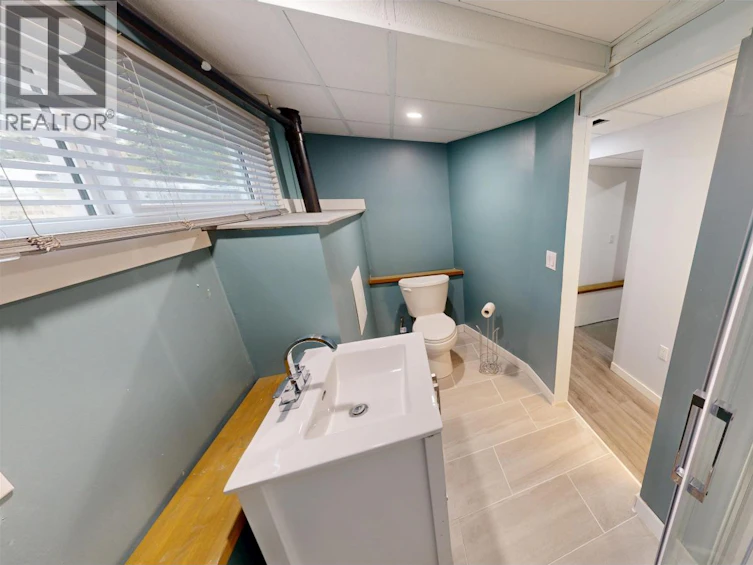 835 Spruce Avenue, 100 Mile House, BC, V0K 2E0 - 22