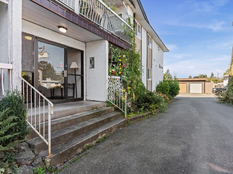 203-9516 East Rotary Chilliwack Proper Street, Chilliwack, BC, V2P 2W5 - 4