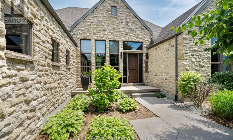649 Valleystream Walk