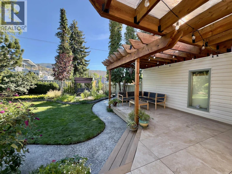 1556 E Duncan Avenue, Penticton, BC, V2A 2X8 - 59