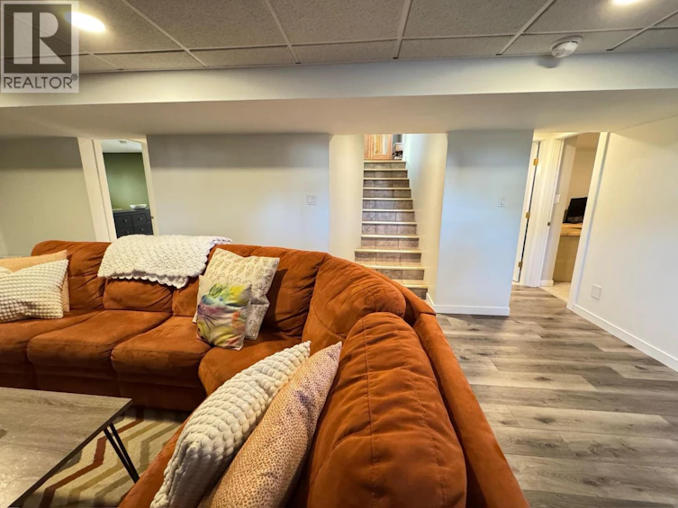 1556 E Duncan Avenue, Penticton, BC, V2A 2X8 - 44