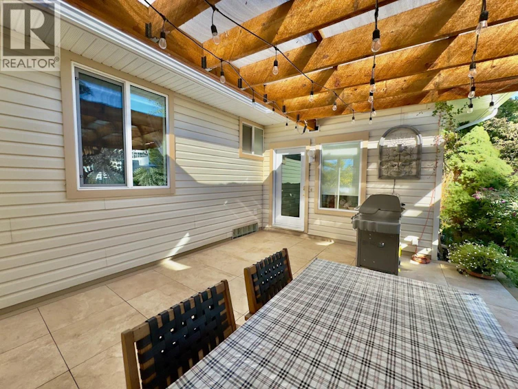 1556 E Duncan Avenue, Penticton, BC, V2A 2X8 - 56