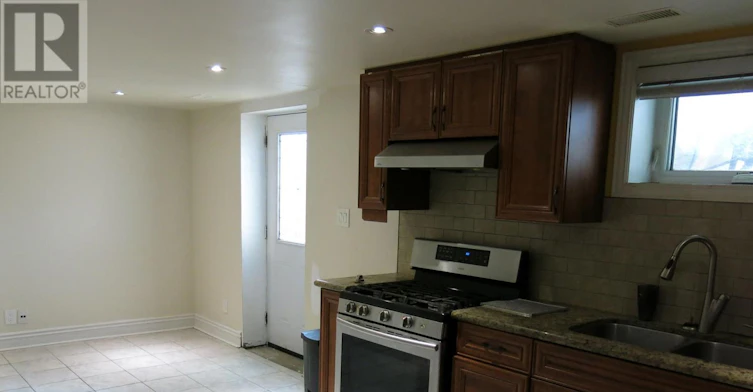69 Whitley Avenue, Toronto, ON, M3K 1A1 - 10