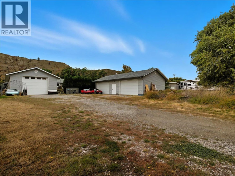 2016 Glenwood Drive, Kamloops, BC, V2C 4G6 - 3