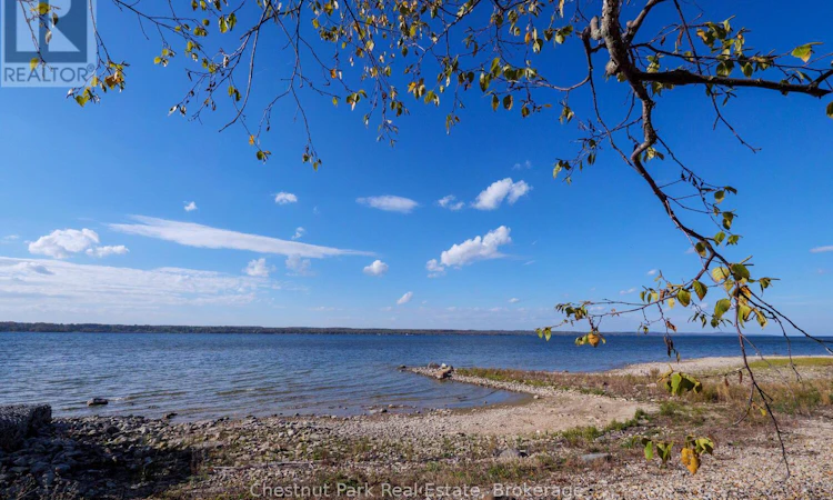 3573 Bayshore Road EAST