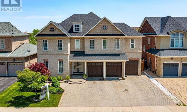 31 Eiffel Boulevard