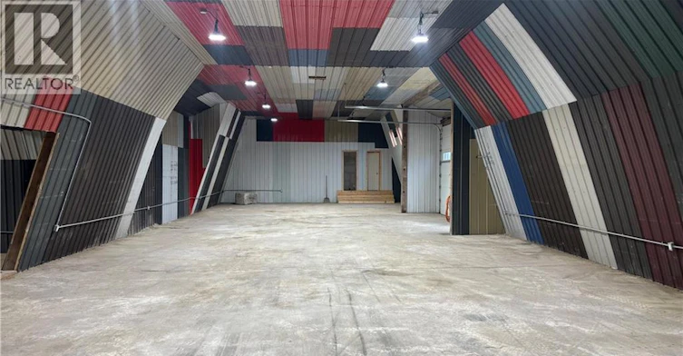 Front Garage-414 Mud Street E, Hamilton, ON, L8J 3C6 - 7