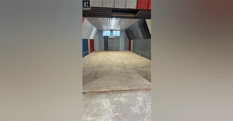 Front Garage-414 Mud Street E, Hamilton, ON, L8J 3C6 - 12