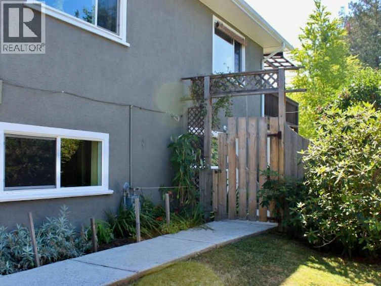 6954 Hammond Street, Powell River, BC, V8A 1R4 - 55