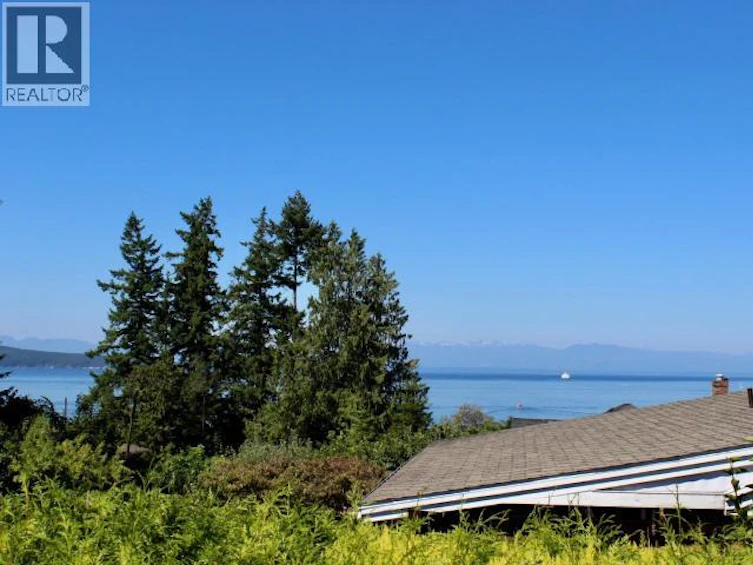6954 Hammond Street, Powell River, BC, V8A 1R4 - 2
