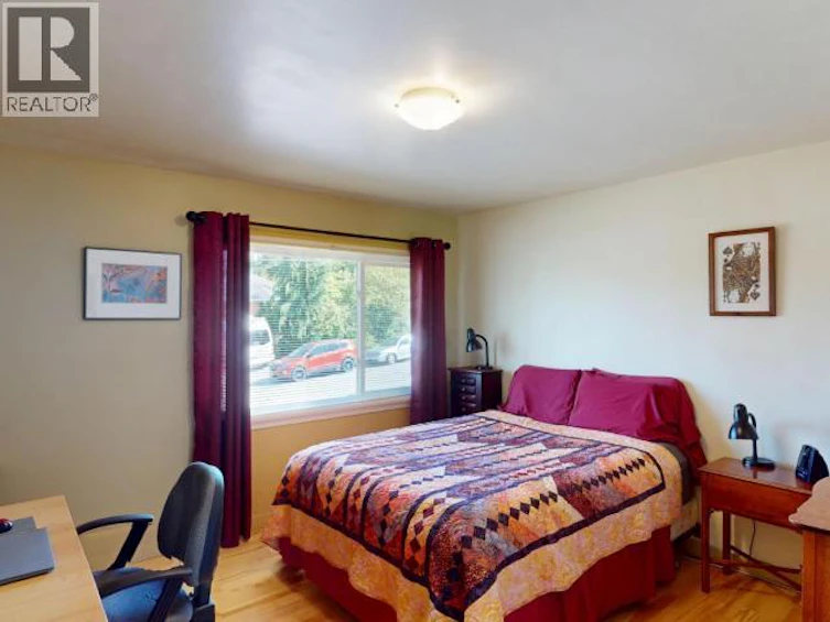 6954 Hammond Street, Powell River, BC, V8A 1R4 - 14