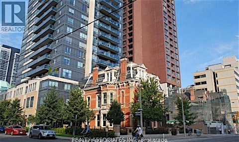 901-28 Linden Street, Toronto, ON, M4Y 0A4