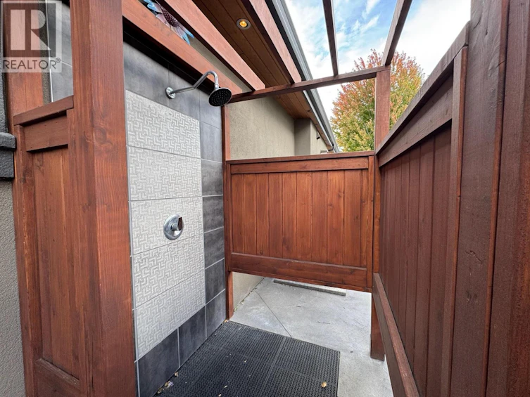 137 Westview Drive, Penticton, BC, V2A 7V9 - 90