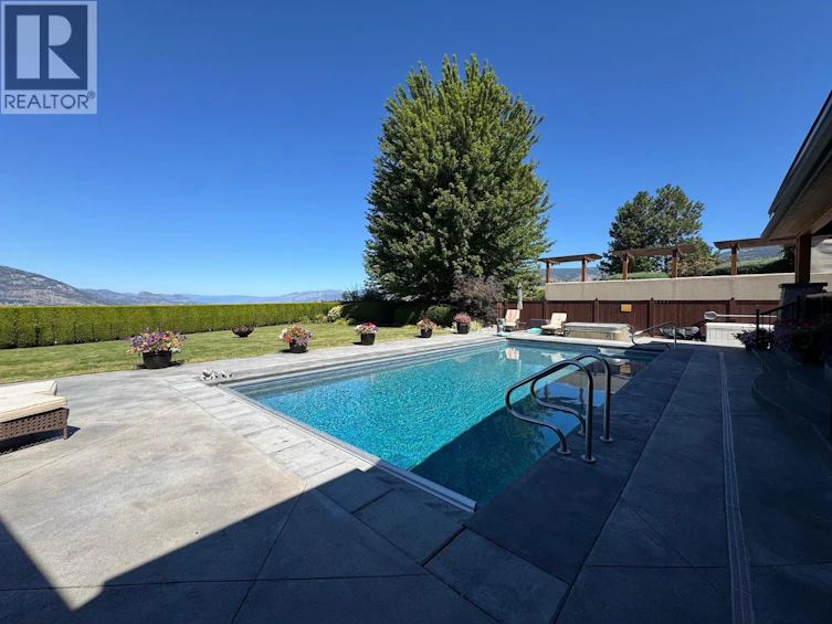137 Westview Drive, Penticton, BC, V2A 7V9 - 14