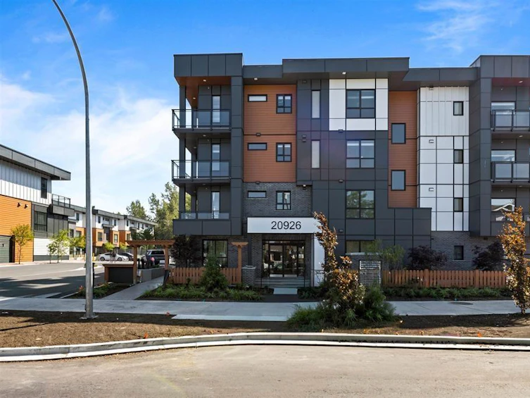 203-20926 83 Avenue, Langley, BC, V2Y 3Y9 - 3