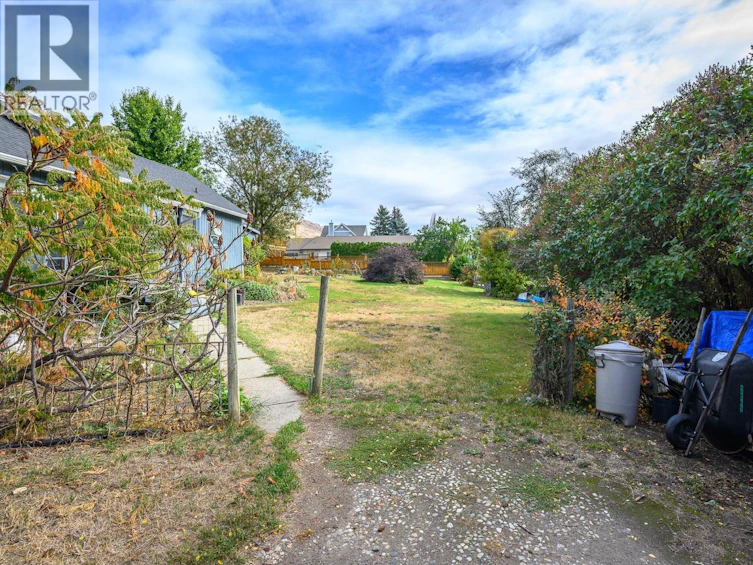 8609 Aberdeen Road, Coldstream, BC, V1B 2L8 - 20