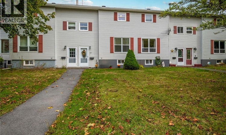 207 Tartan Street