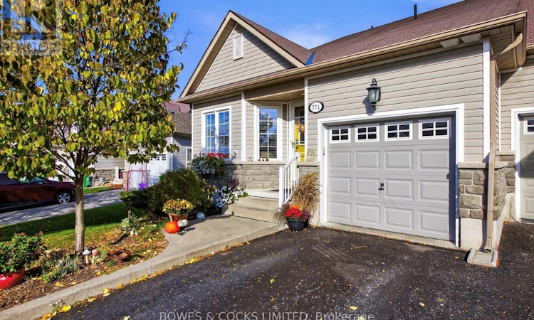 771 Tully Crescent
