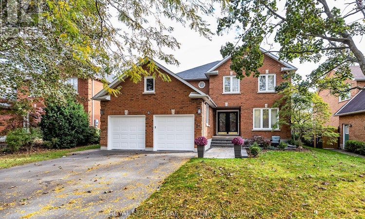 55 White Cliffe Drive
