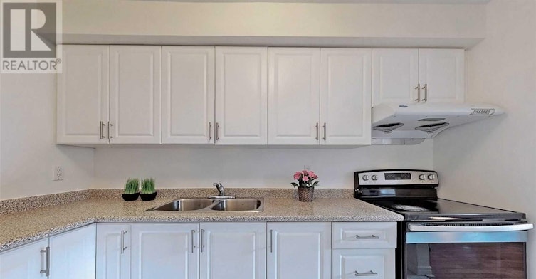 120 Woody Vine Way, Toronto, ON, M2J 4H6 - 6