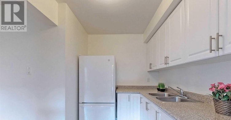 120 Woody Vine Way, Toronto, ON, M2J 4H6 - 7