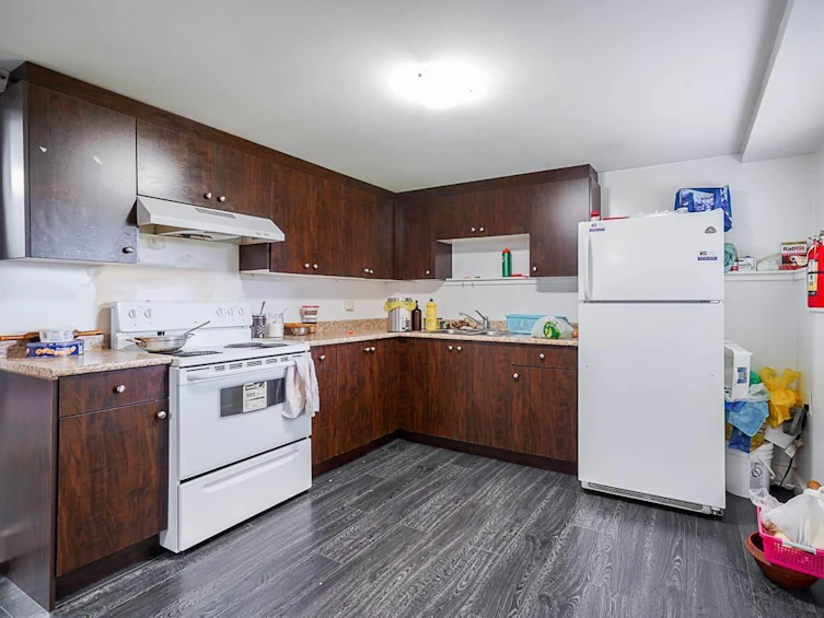 2212 Grant Street, Abbotsford, BC, V2T 2M7 - 23