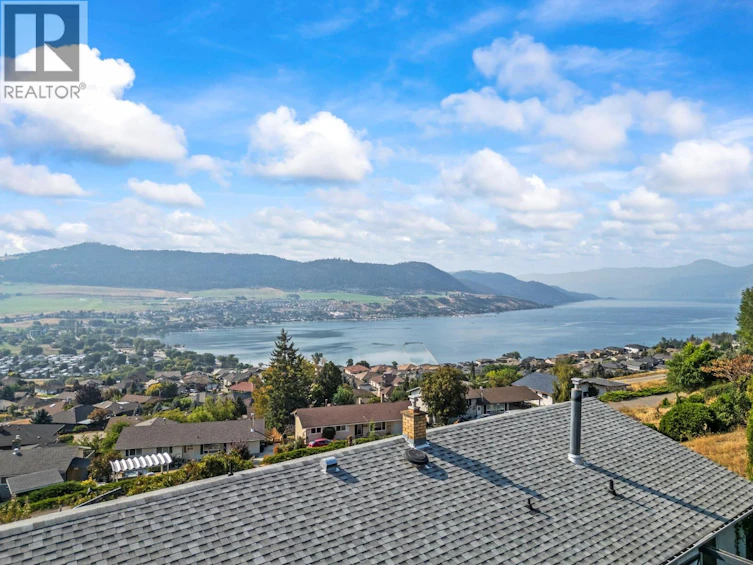 7061 Appaloosa Way, Vernon, BC, V1H 1B9 - 7