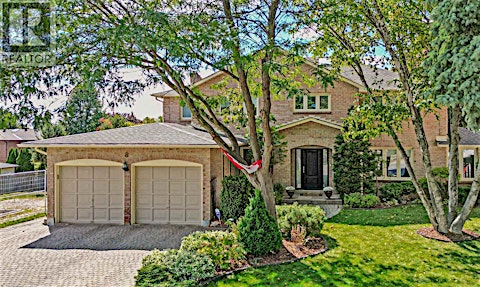 8 Chalmers Court, Brampton, ON, L6Z 3G9