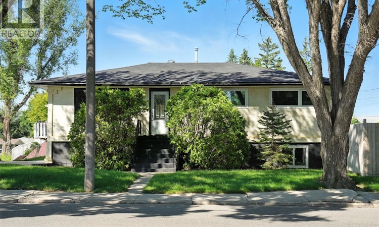 2616 20th Street W